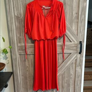 Vintage Chic Scarlet Long Sleeve Dress